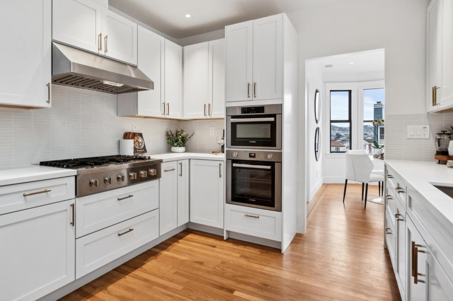 Detail Gallery Image 17 of 64 For 929 Darien Way, San Francisco,  CA 94127 - 4 Beds | 3/1 Baths