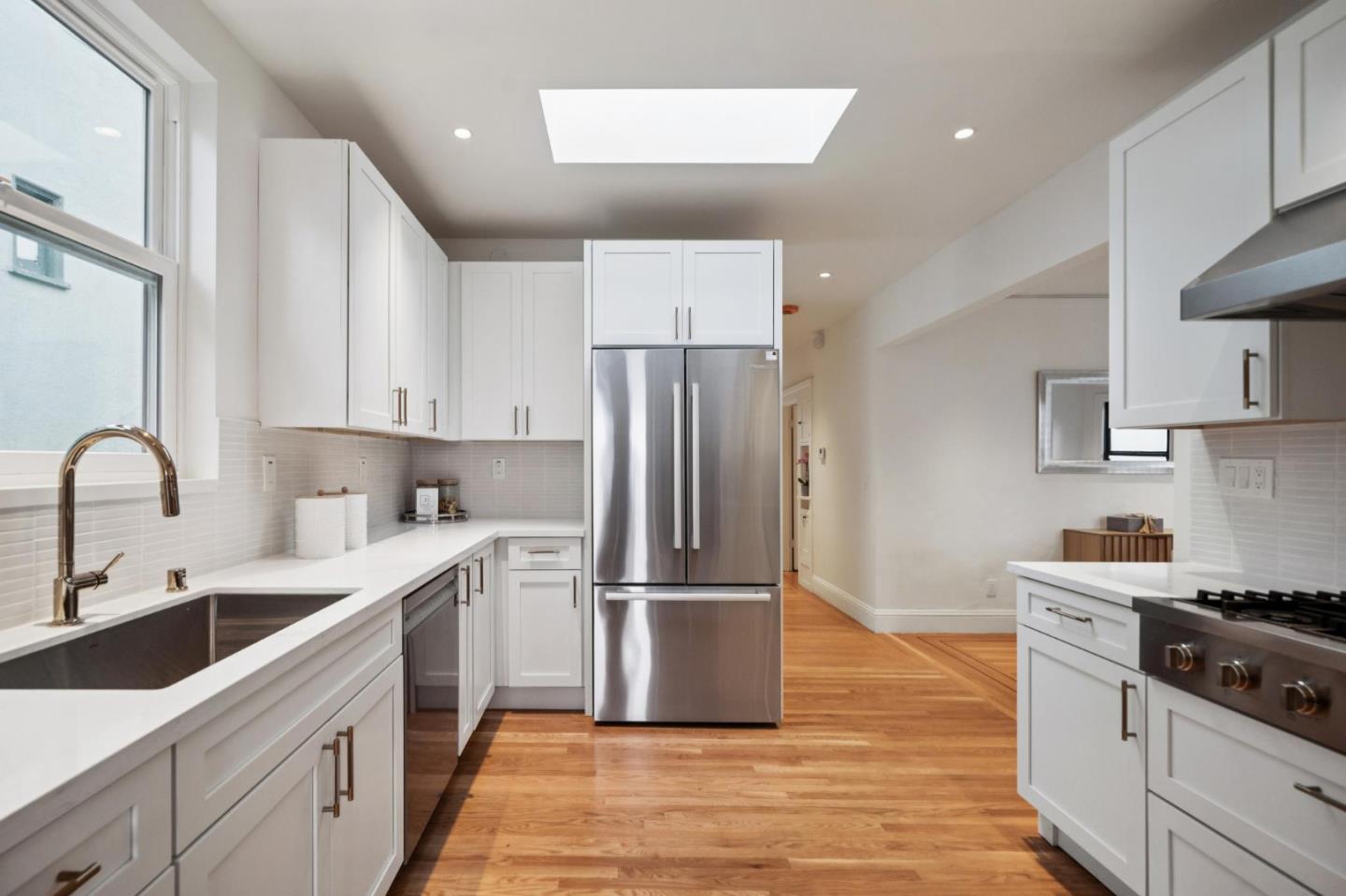 Detail Gallery Image 20 of 64 For 929 Darien Way, San Francisco,  CA 94127 - 4 Beds | 3/1 Baths