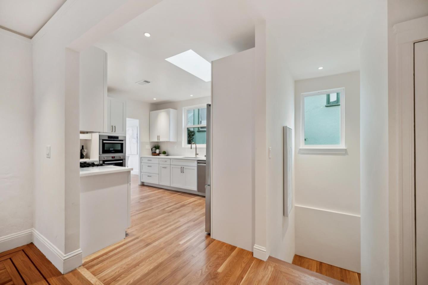 Detail Gallery Image 26 of 64 For 929 Darien Way, San Francisco,  CA 94127 - 4 Beds | 3/1 Baths