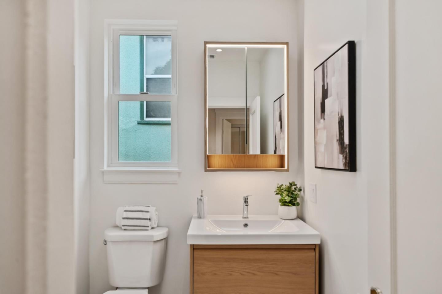 Detail Gallery Image 31 of 64 For 929 Darien Way, San Francisco,  CA 94127 - 4 Beds | 3/1 Baths