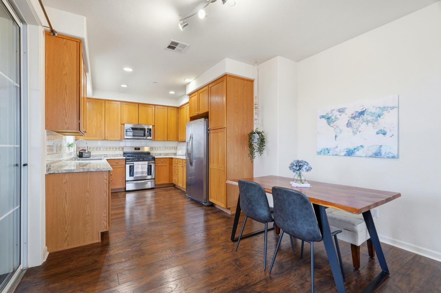 Detail Gallery Image 14 of 48 For 568 Altino Blvd, San Jose,  CA 95136 - 2 Beds | 2 Baths