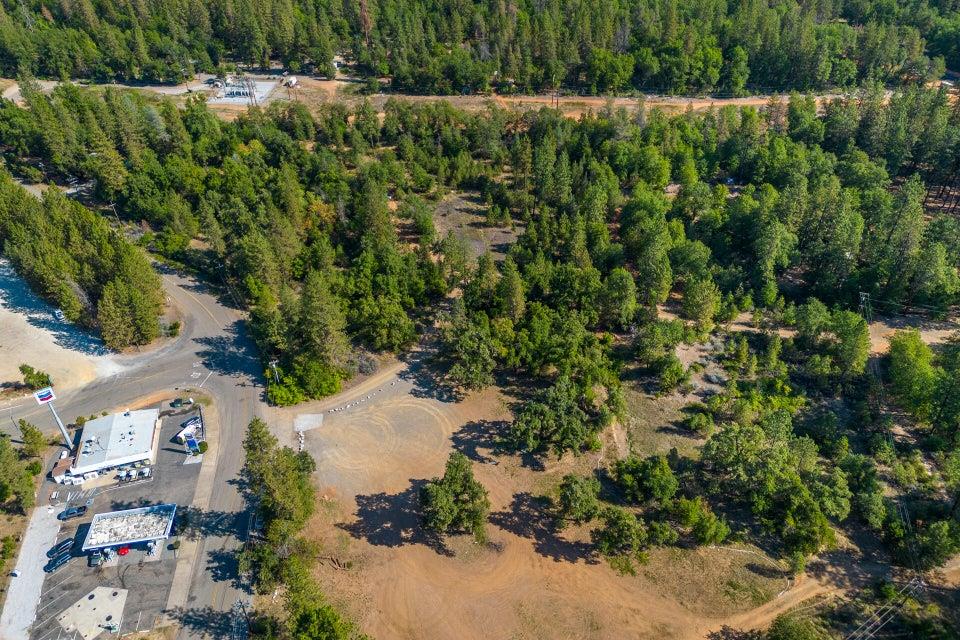 Detail Gallery Image 9 of 26 For 17 Acres Antlers Rd, Lakehead,  CA 96051 - – Beds | – Baths
