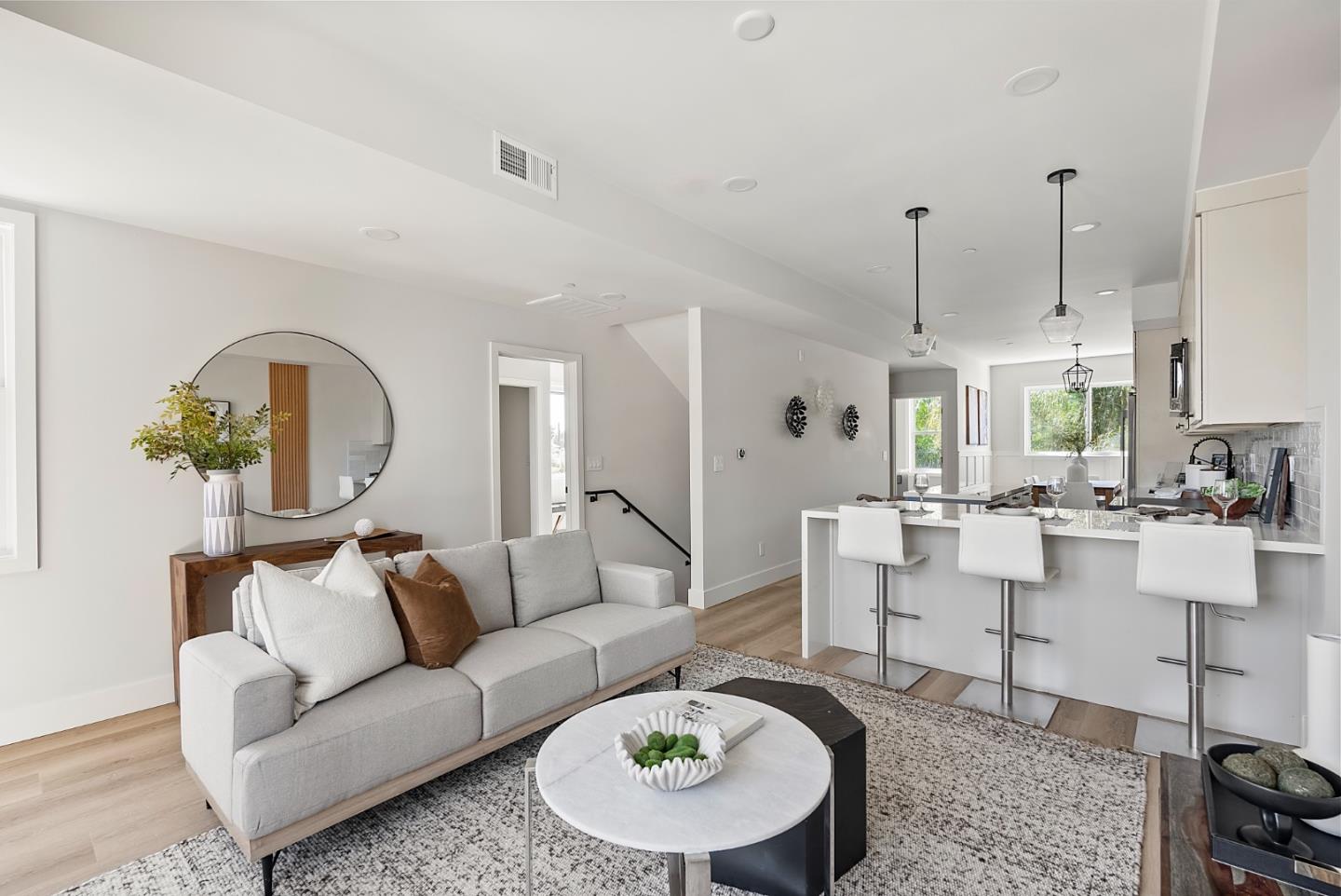 Detail Gallery Image 2 of 33 For 523 Union Ave, Campbell,  CA 95008 - 4 Beds | 4/1 Baths