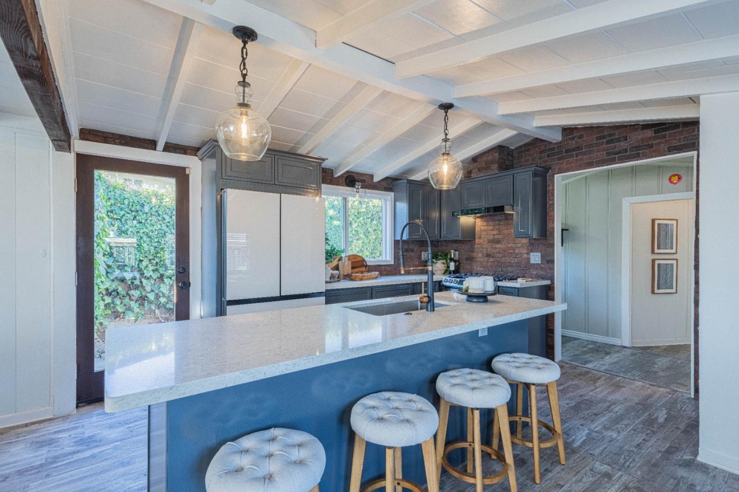 Detail Gallery Image 12 of 39 For 345 Sequoia Ave, Monterey,  CA 93940 - 2 Beds | 2 Baths