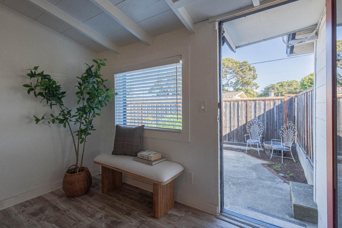 Detail Gallery Image 20 of 39 For 345 Sequoia Ave, Monterey,  CA 93940 - 2 Beds | 2 Baths