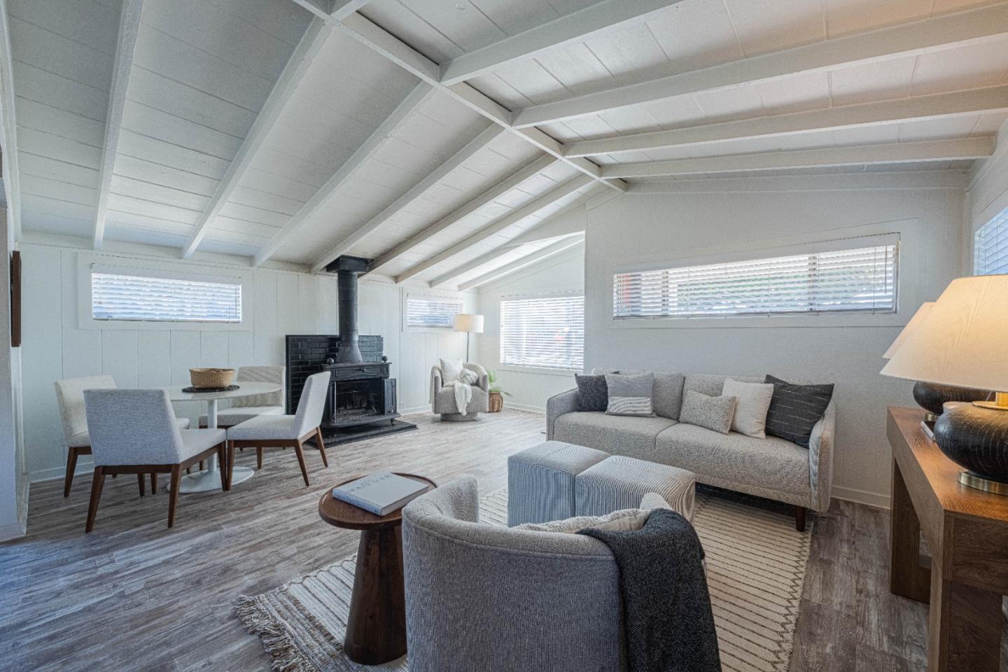 Detail Gallery Image 7 of 39 For 345 Sequoia Ave, Monterey,  CA 93940 - 2 Beds | 2 Baths