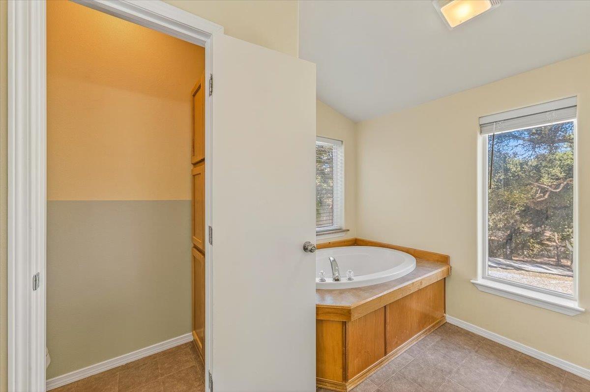 Detail Gallery Image 18 of 58 For 21444 Parrott Ranch Rd, Carmel Valley,  CA 93924 - 3 Beds | 2 Baths