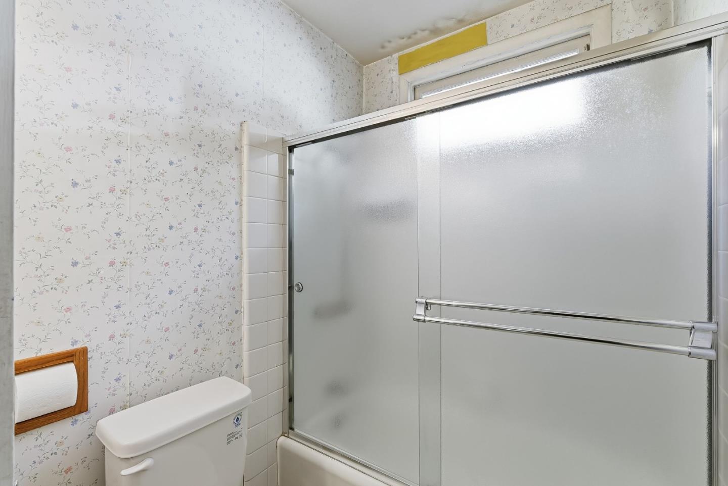 Detail Gallery Image 19 of 30 For 80 Watkins Ave, Atherton,  CA 94027 - 3 Beds | 2 Baths