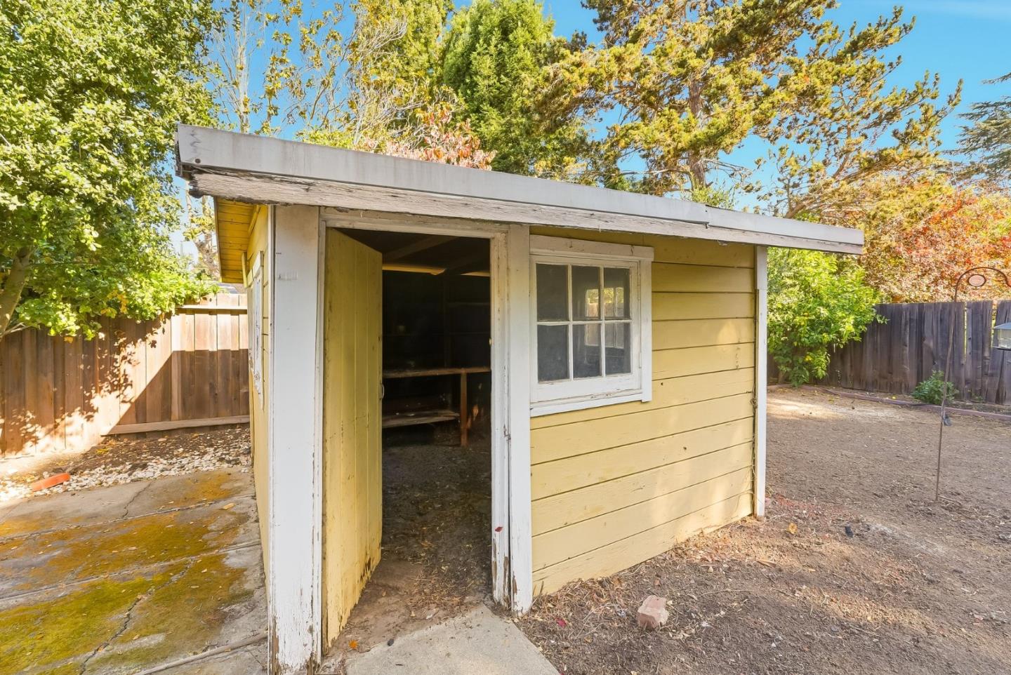 Detail Gallery Image 29 of 30 For 80 Watkins Ave, Atherton,  CA 94027 - 3 Beds | 2 Baths