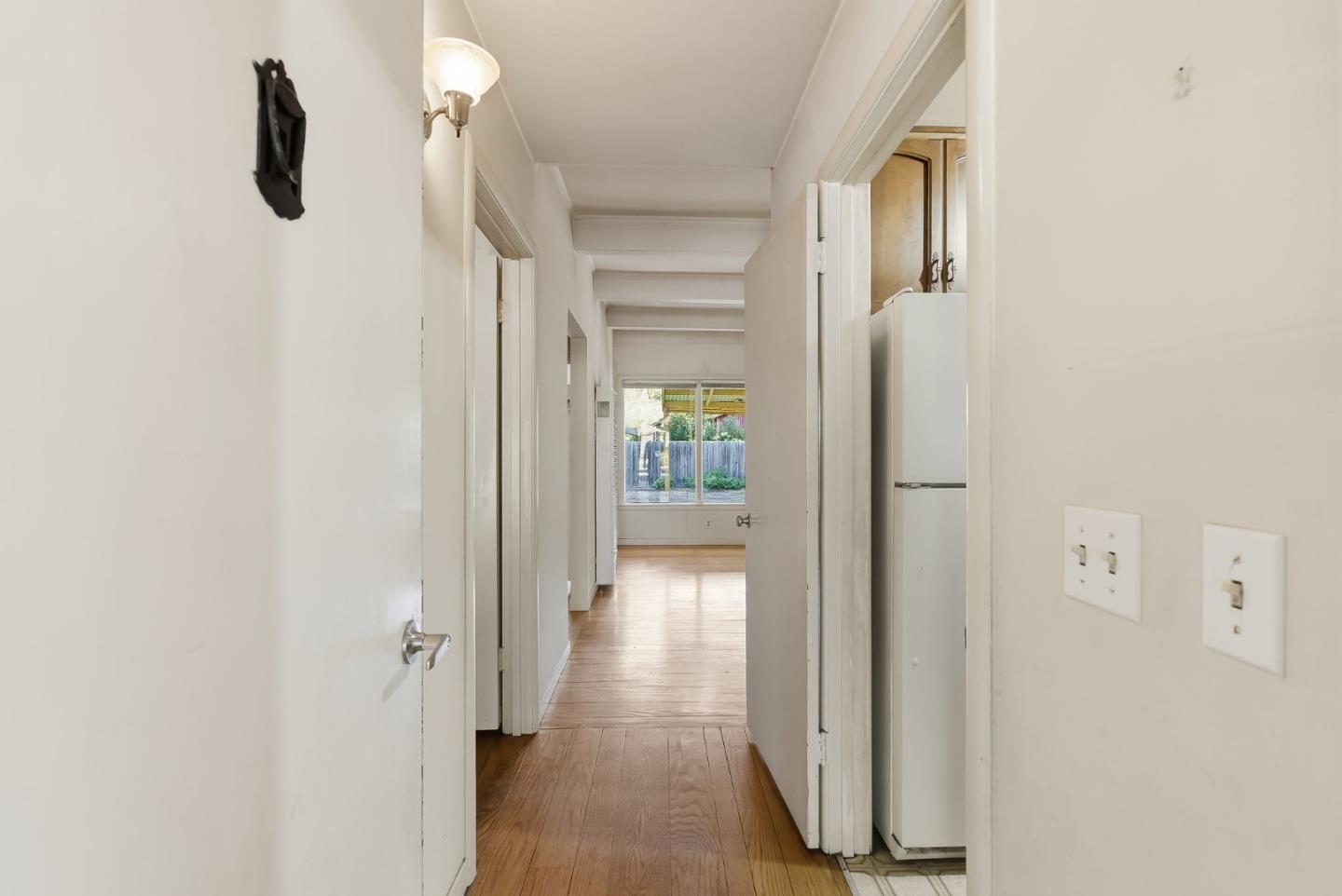 Detail Gallery Image 5 of 30 For 80 Watkins Ave, Atherton,  CA 94027 - 3 Beds | 2 Baths