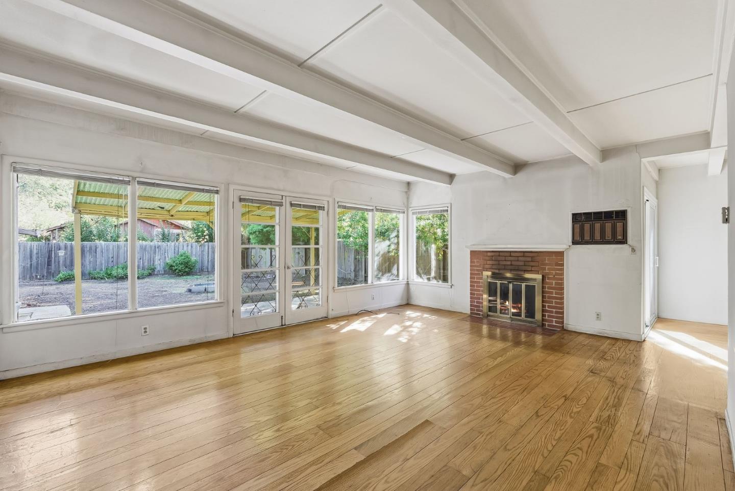 Detail Gallery Image 6 of 30 For 80 Watkins Ave, Atherton,  CA 94027 - 3 Beds | 2 Baths