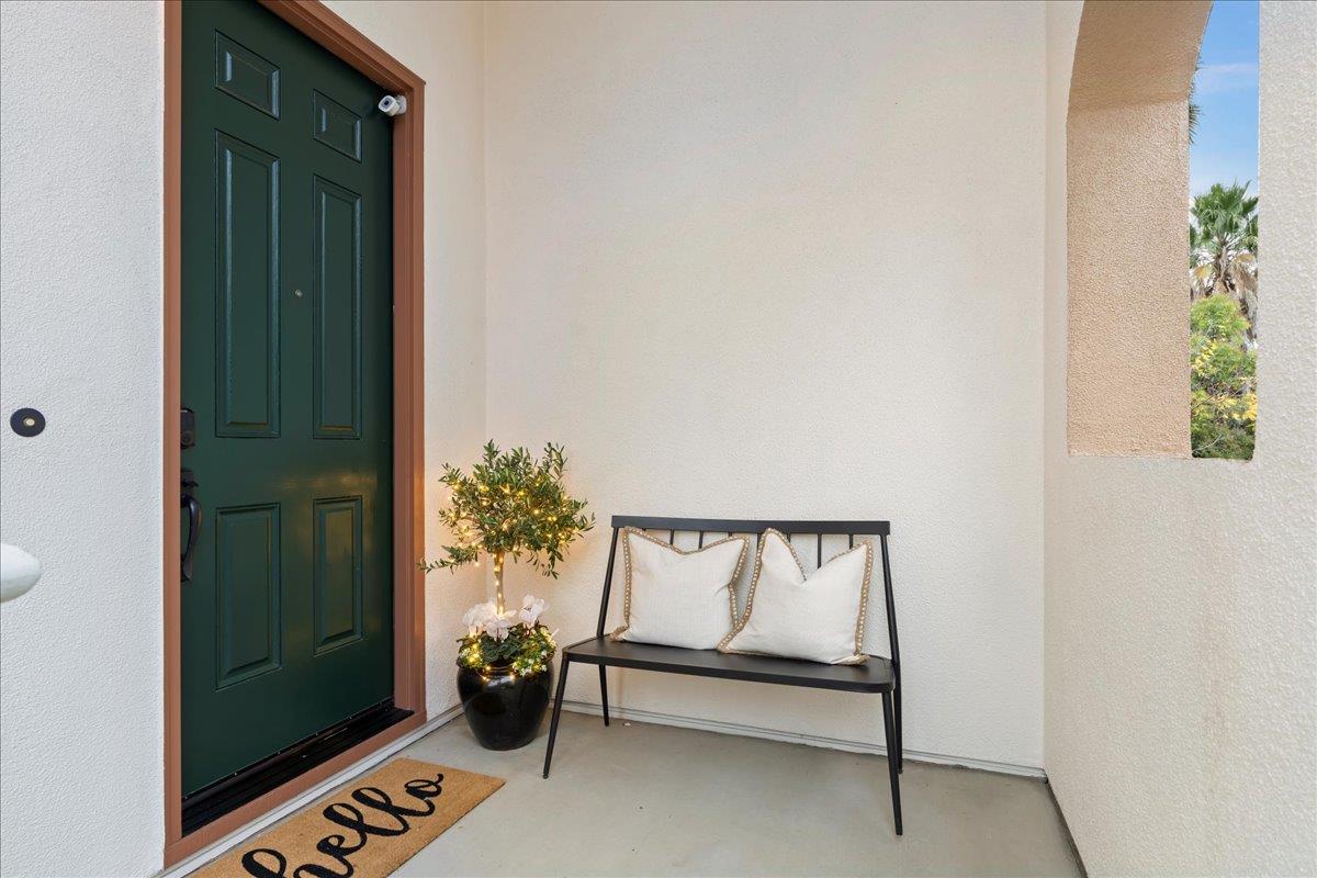 Detail Gallery Image 3 of 48 For 1376 Mckinley Ct, San Jose,  CA 95126 - 3 Beds | 2/1 Baths