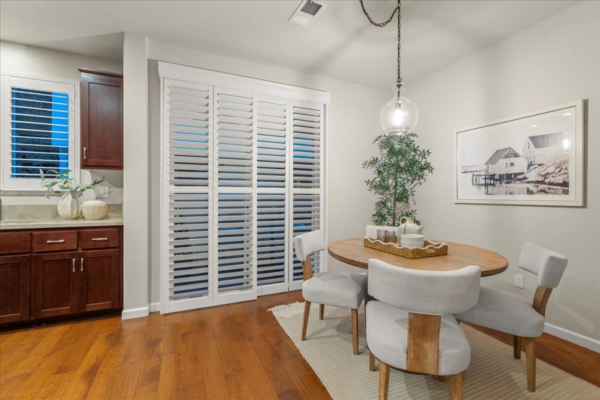 Detail Gallery Image 9 of 48 For 1376 Mckinley Ct, San Jose,  CA 95126 - 3 Beds | 2/1 Baths