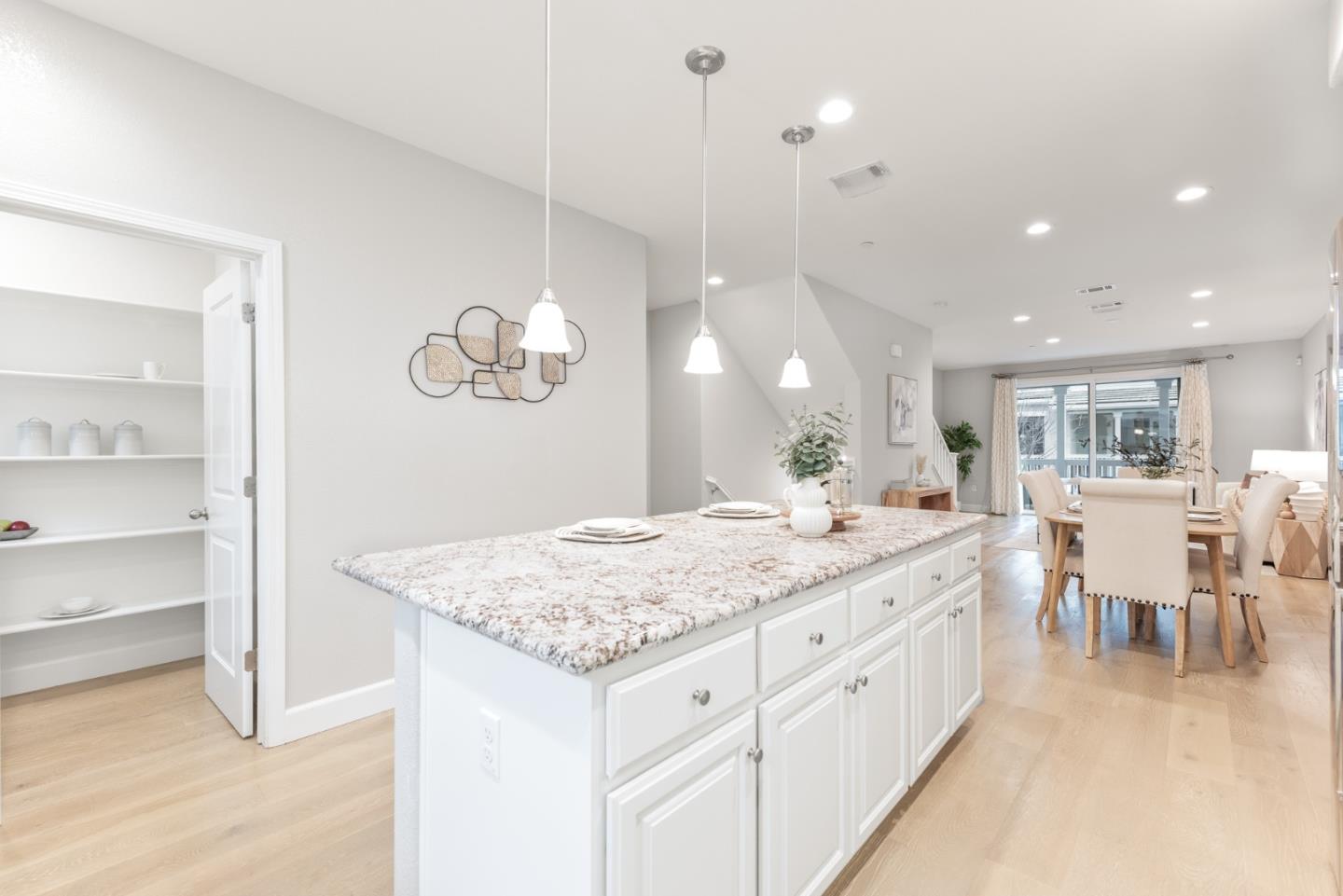 Photo #8: ML82027475 Listing: Photo #8