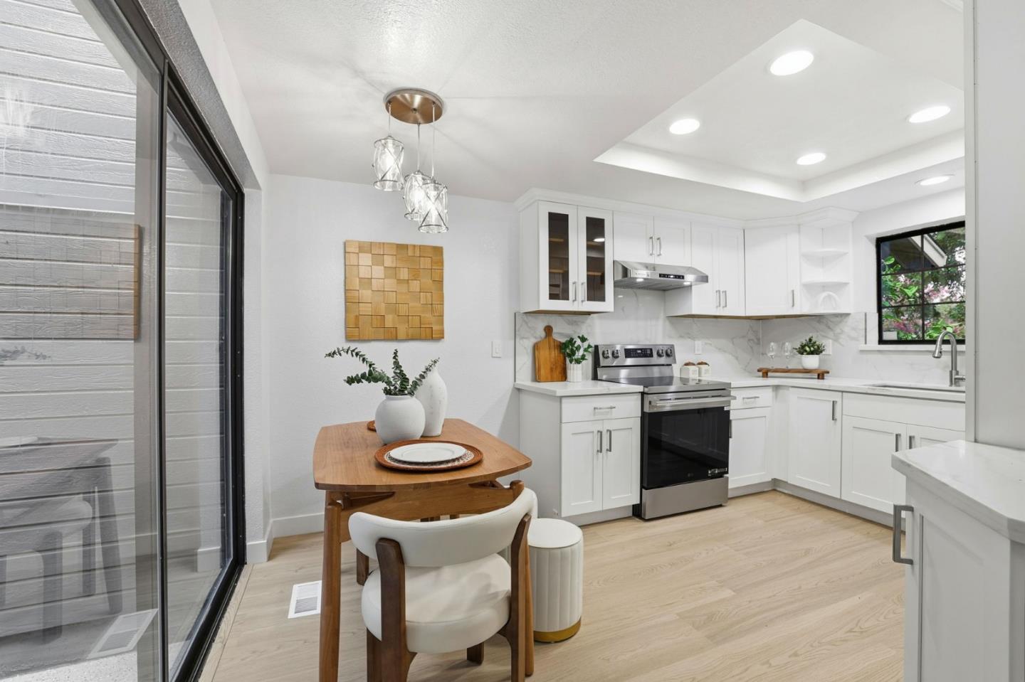 Detail Gallery Image 8 of 28 For 43988 Cerro Ct, Fremont,  CA 94539 - 3 Beds | 3 Baths