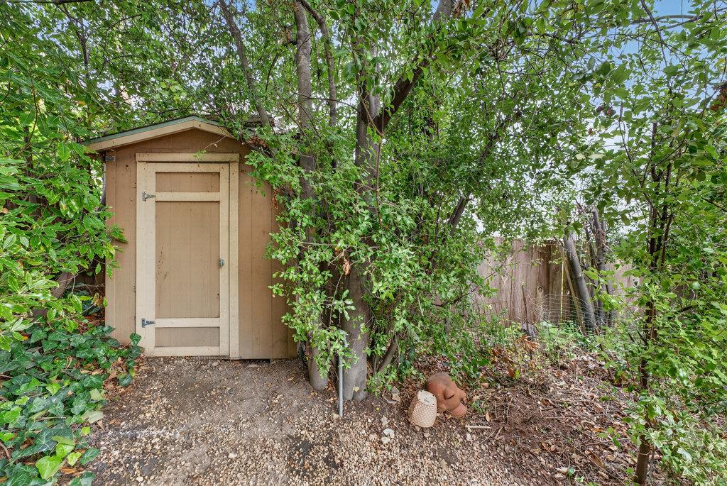 Detail Gallery Image 39 of 55 For 118 Las Ondas Ct, Santa Cruz,  CA 95060 - 3 Beds | 2 Baths