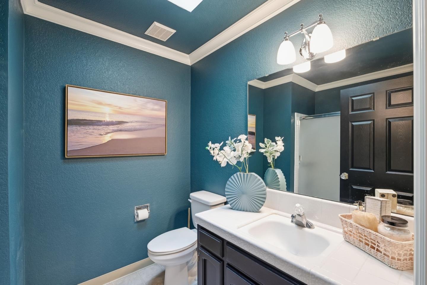 Detail Gallery Image 23 of 25 For 660 Helen Dr, Hollister,  CA 95023 - 2 Beds | 2 Baths