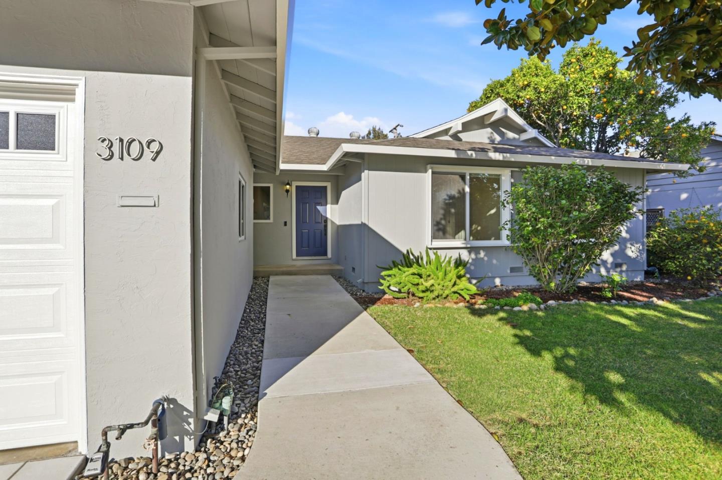 Detail Gallery Image 4 of 28 For 3109 Alexander Ave, Santa Clara,  CA 95051 - 4 Beds | 2 Baths