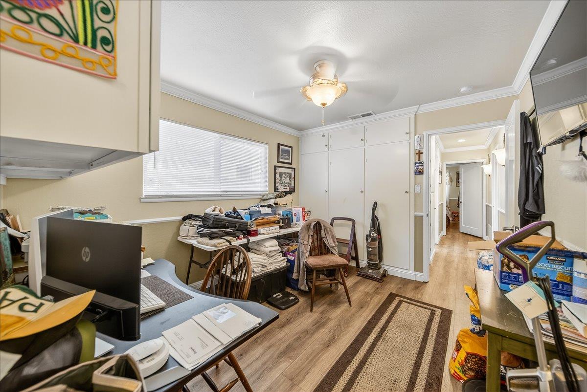 Detail Gallery Image 22 of 35 For 221 Tapadero St, Salinas,  CA 93906 - 3 Beds | 2 Baths