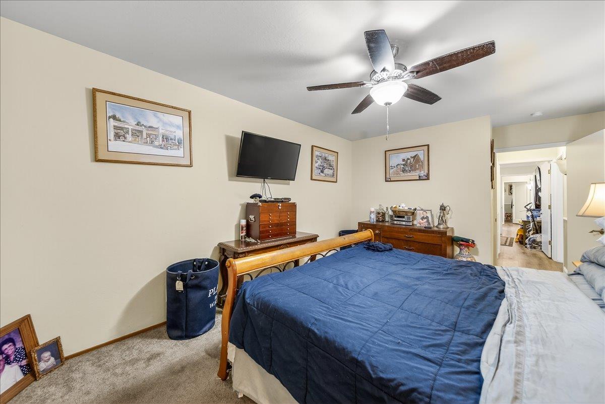 Detail Gallery Image 24 of 35 For 221 Tapadero St, Salinas,  CA 93906 - 3 Beds | 2 Baths