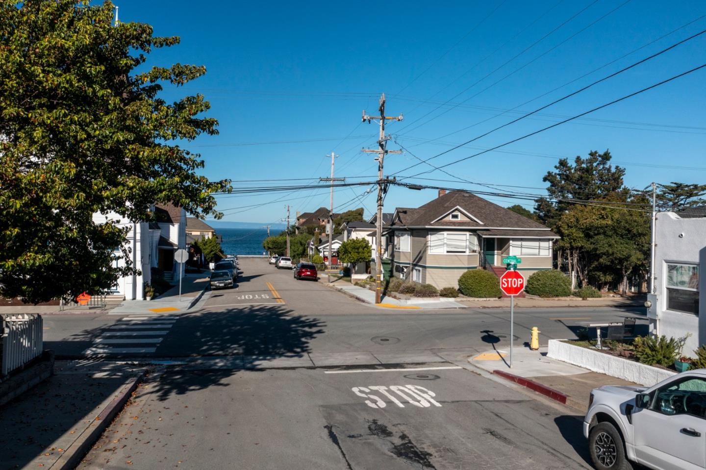 Detail Gallery Image 29 of 31 For 139 Carmel Ave, Pacific Grove,  CA 93950 - 1 Beds | 1 Baths