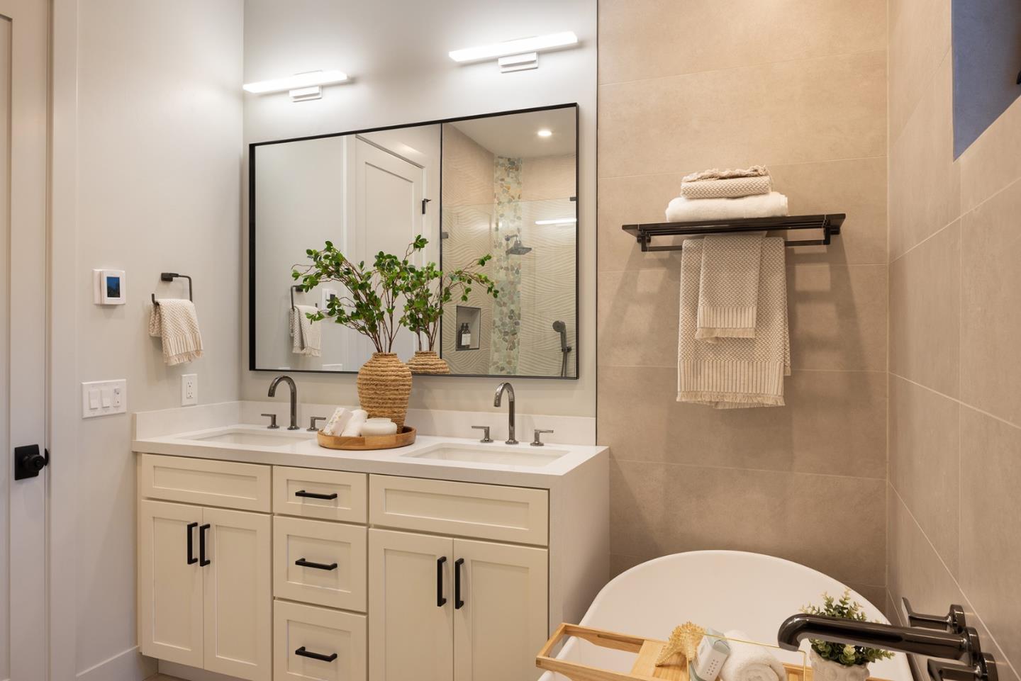 Detail Gallery Image 22 of 33 For 24418 San Juan Rd, Carmel,  CA 93923 - 3 Beds | 2/1 Baths