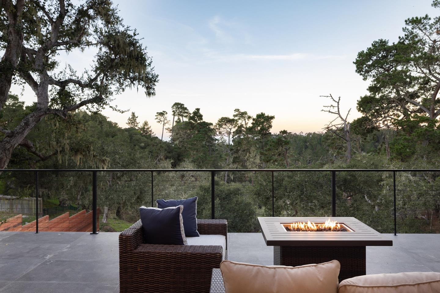 Detail Gallery Image 7 of 33 For 24418 San Juan Rd, Carmel,  CA 93923 - 3 Beds | 2/1 Baths