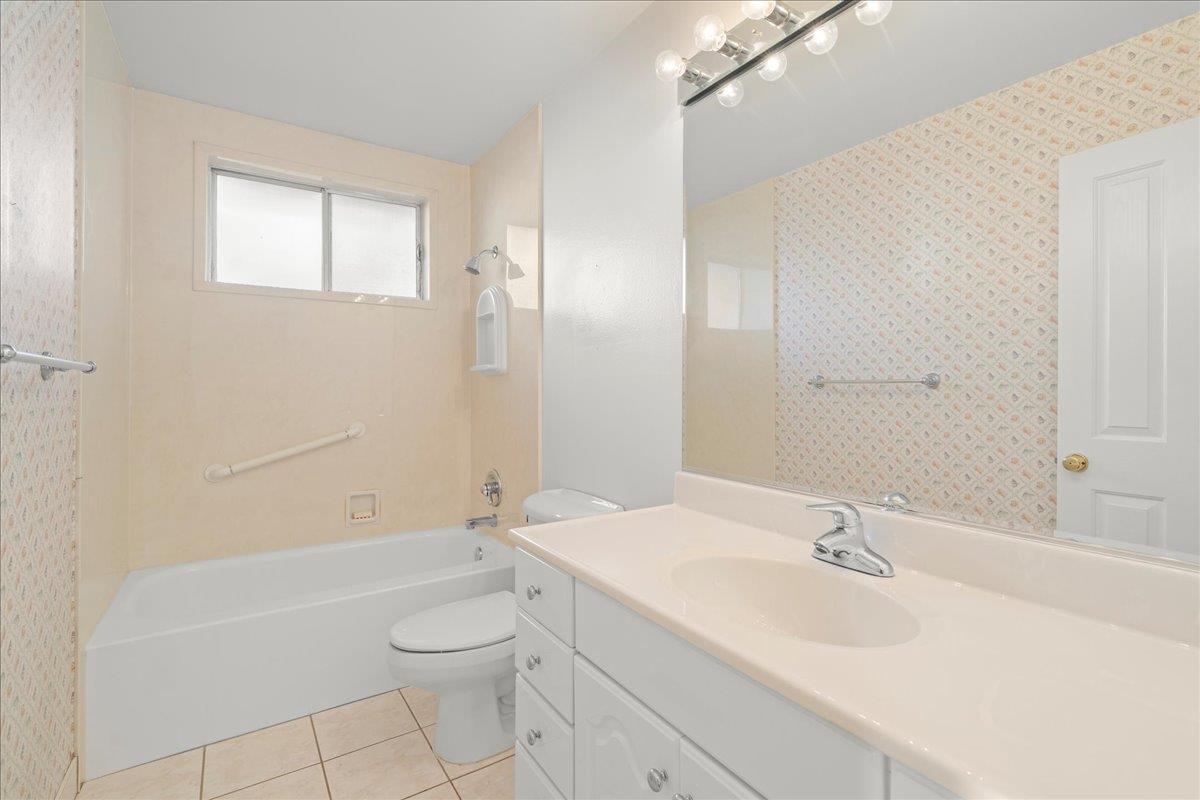 Detail Gallery Image 11 of 16 For 3686 Kirk Rd, San Jose,  CA 95124 - 3 Beds | 2 Baths