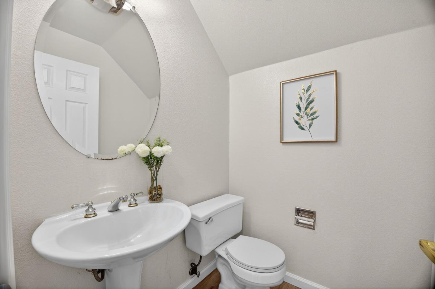 Detail Gallery Image 7 of 42 For 2955 Vineyard Park Dr, San Jose,  CA 95148 - 4 Beds | 2/1 Baths