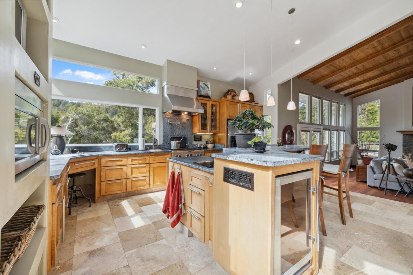 Detail Gallery Image 18 of 72 For 400 Dorrance Rd, Boulder Creek,  CA 95006 - 7 Beds | 6 Baths