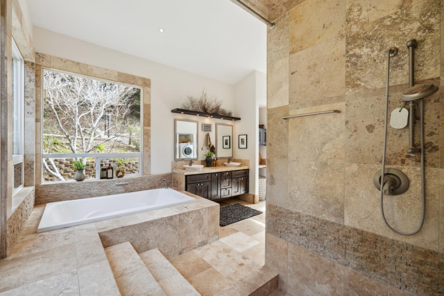 Detail Gallery Image 32 of 72 For 400 Dorrance Rd, Boulder Creek,  CA 95006 - 7 Beds | 6 Baths