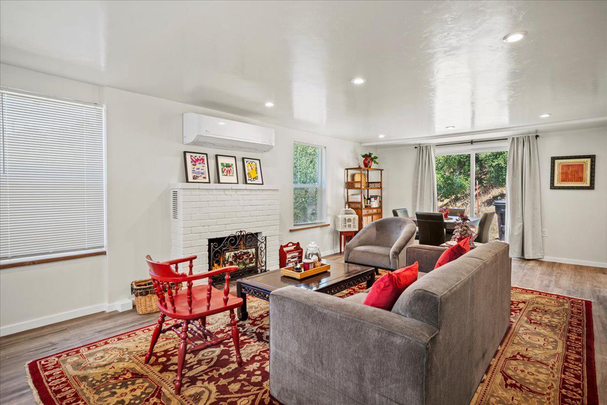 Detail Gallery Image 13 of 26 For 273 W Carmel Valley Rd, Carmel Valley,  CA 93924 - 4 Beds | 4 Baths