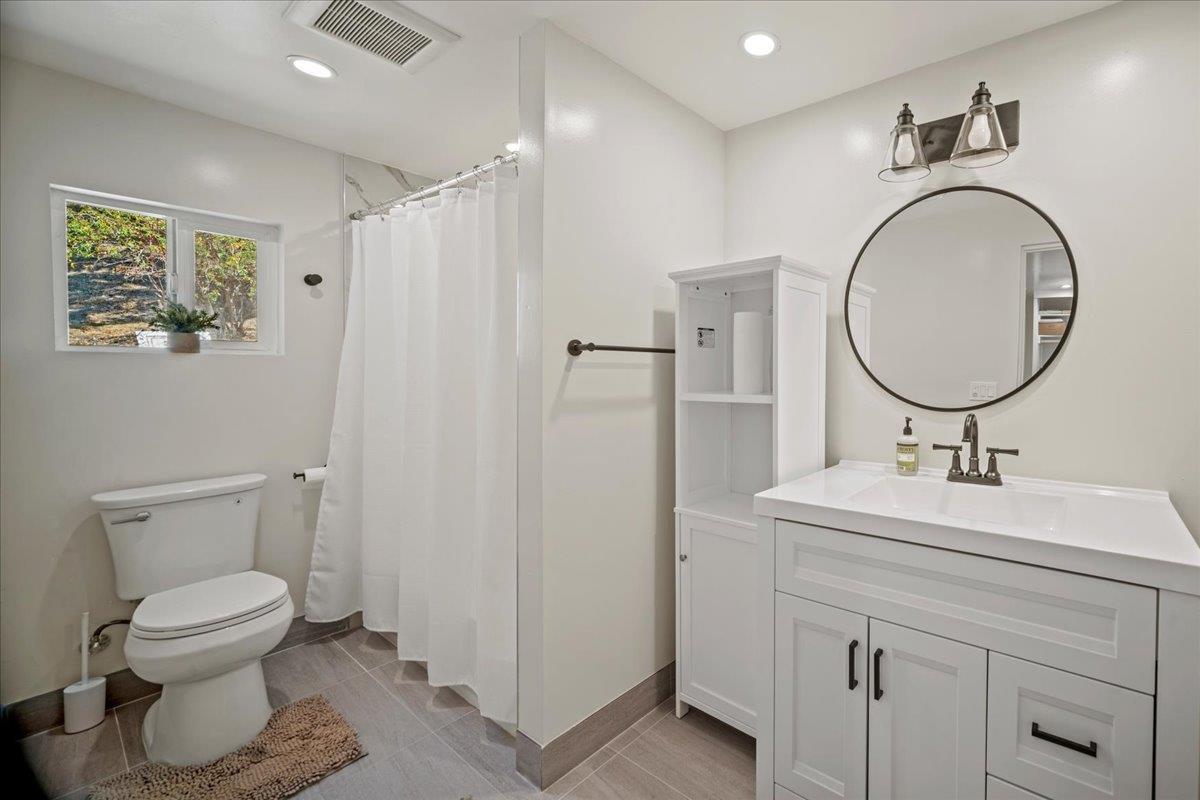 Detail Gallery Image 17 of 26 For 273 W Carmel Valley Rd, Carmel Valley,  CA 93924 - 4 Beds | 4 Baths