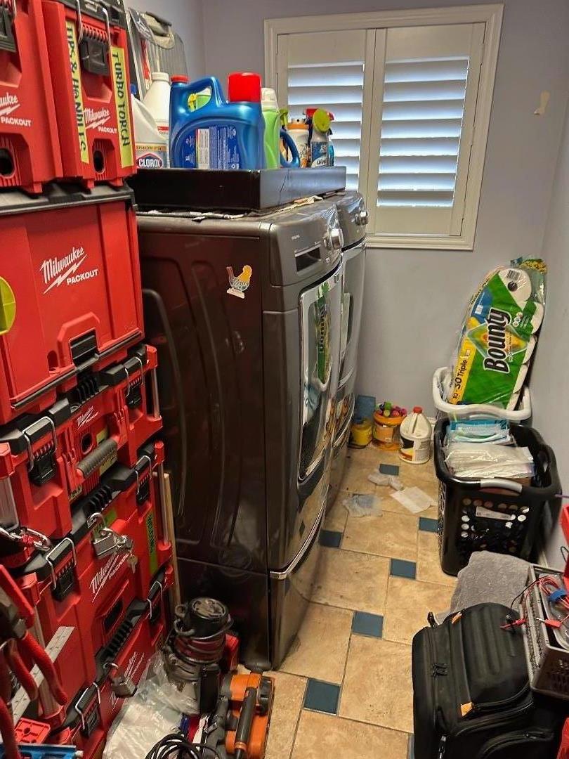 Detail Gallery Image 8 of 11 For 2462 Meridian Ave, San Jose,  CA 95124 - 3 Beds | 2 Baths