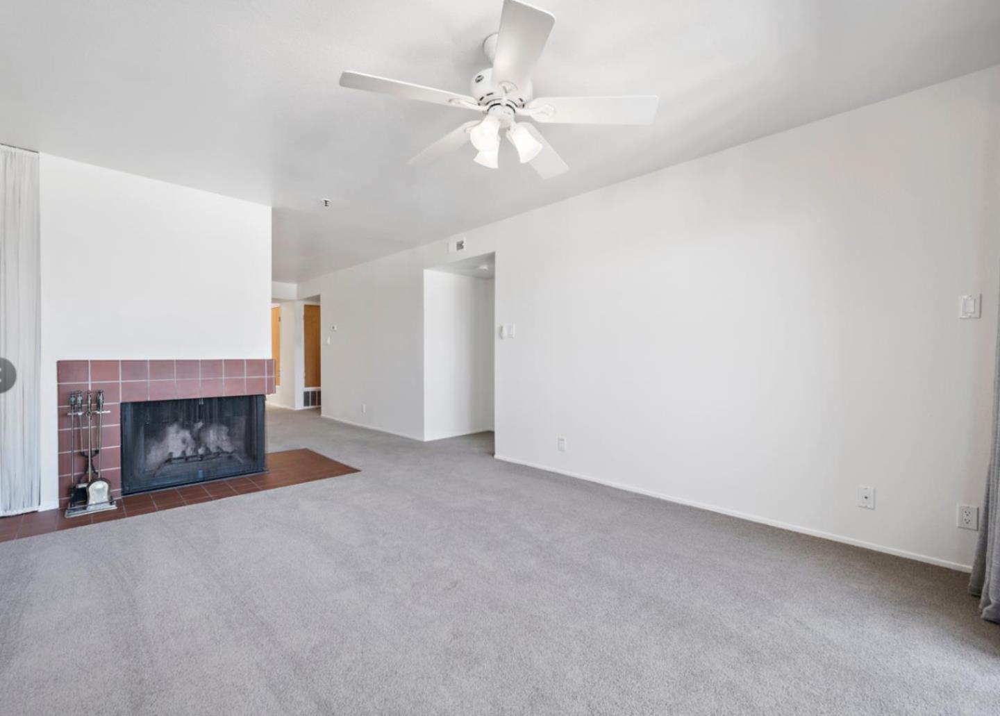 Detail Gallery Image 4 of 14 For 1 Laurel St #202,  San Carlos,  CA 94070 - 2 Beds | 2 Baths