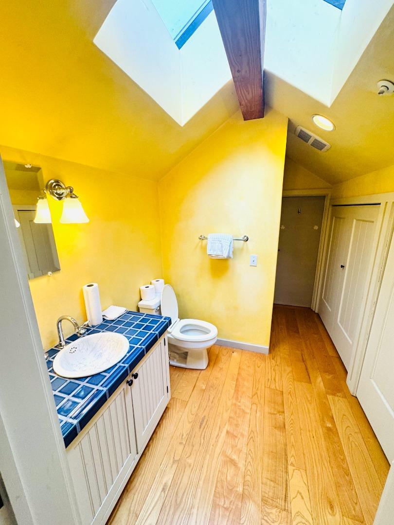 Detail Gallery Image 14 of 20 For 1411 Native Sons Rd, Redwood City,  CA 94062 - 4 Beds | 3/1 Baths