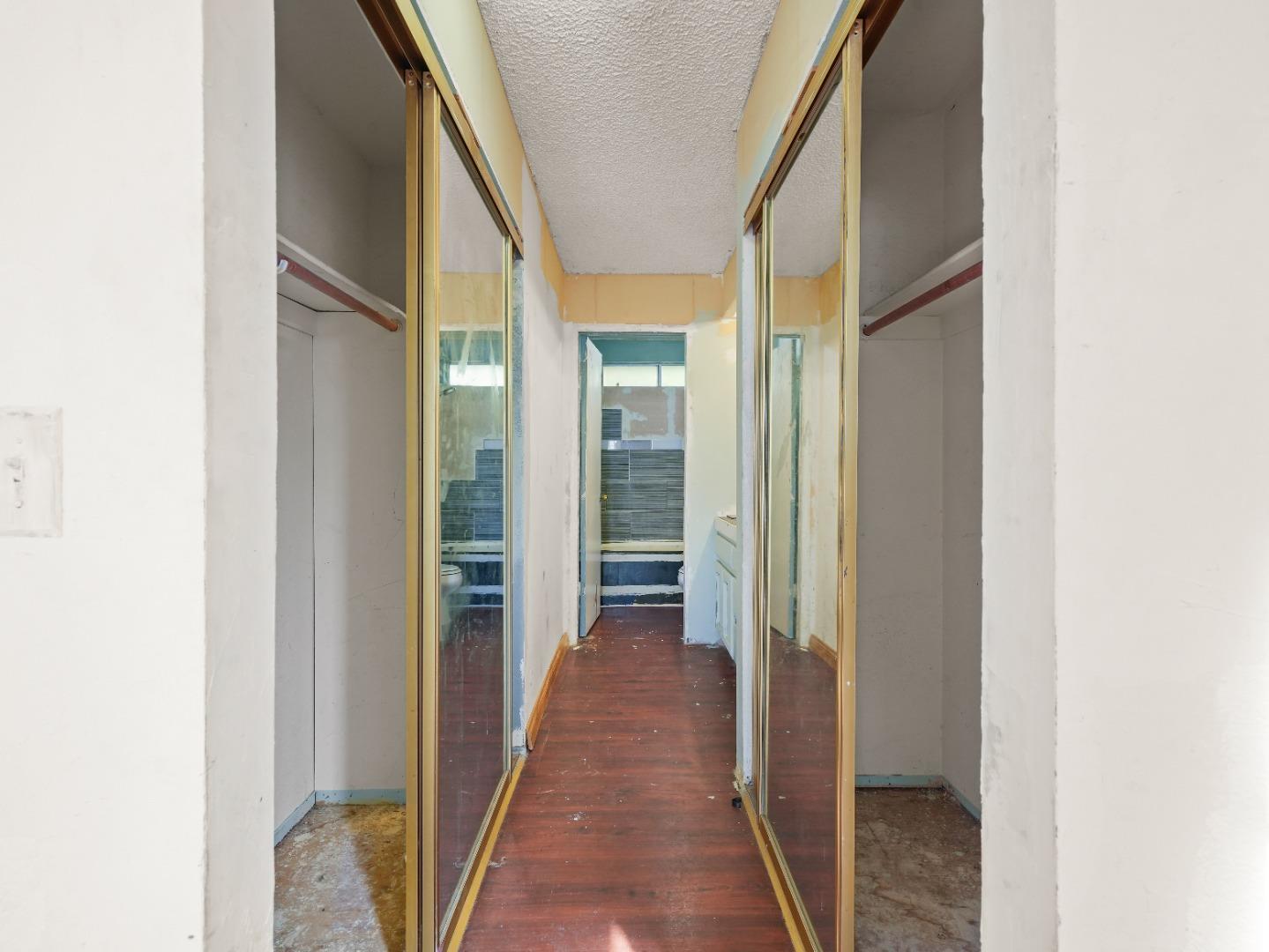 Detail Gallery Image 17 of 19 For 1599 Clampett Way, San Jose,  CA 95131 - 4 Beds | 2/1 Baths