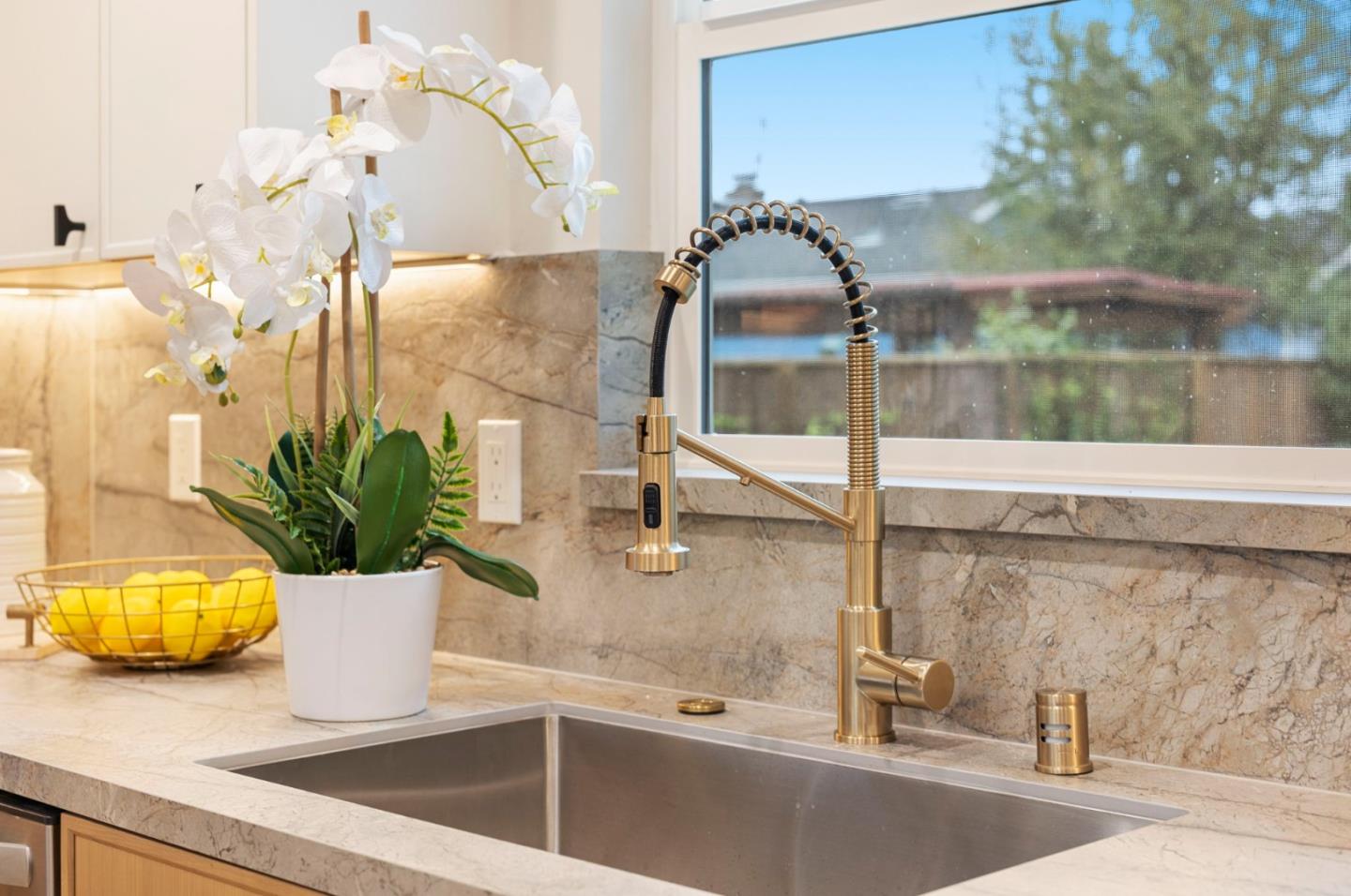 Detail Gallery Image 26 of 60 For 840 8th Ave, Redwood City,  CA 94063 - 3 Beds | 2 Baths