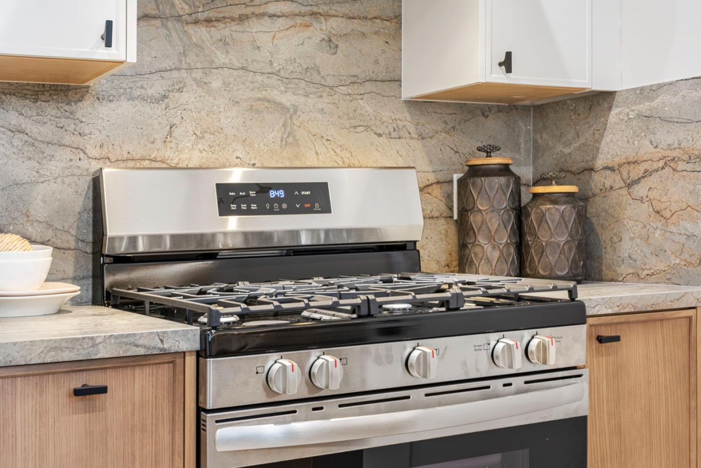 Detail Gallery Image 29 of 60 For 840 8th Ave, Redwood City,  CA 94063 - 3 Beds | 2 Baths