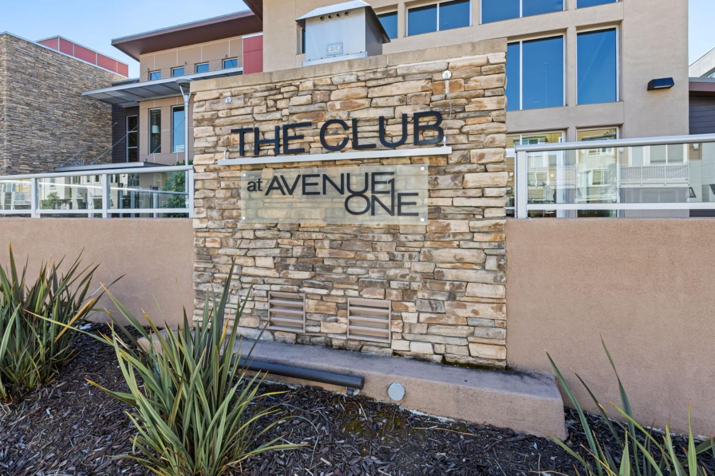 Detail Gallery Image 38 of 47 For 5886 Smoky Quartz Loop, San Jose,  CA 95123 - 3 Beds | 3/1 Baths