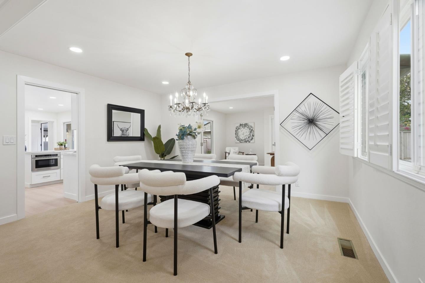 Detail Gallery Image 18 of 62 For 99 Calfhill Ct, Los Gatos,  CA 95032 - 5 Beds | 2/1 Baths