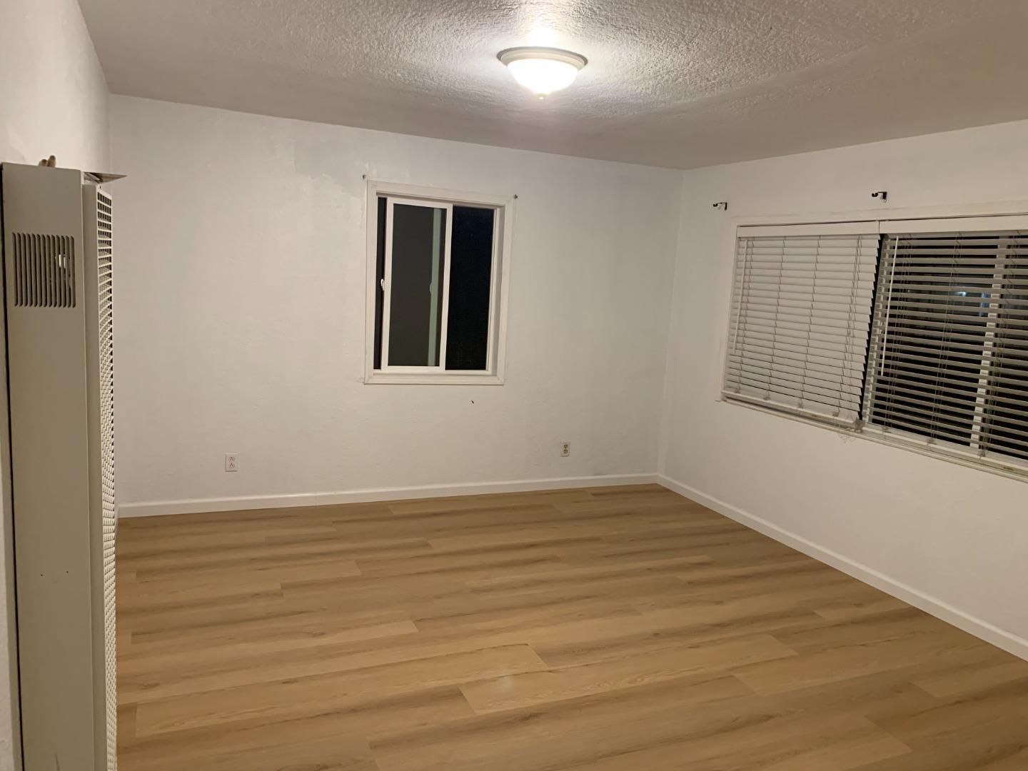 Detail Gallery Image 8 of 22 For 166 Afton Rd, Salinas,  CA 93905 - 2 Beds | 1 Baths