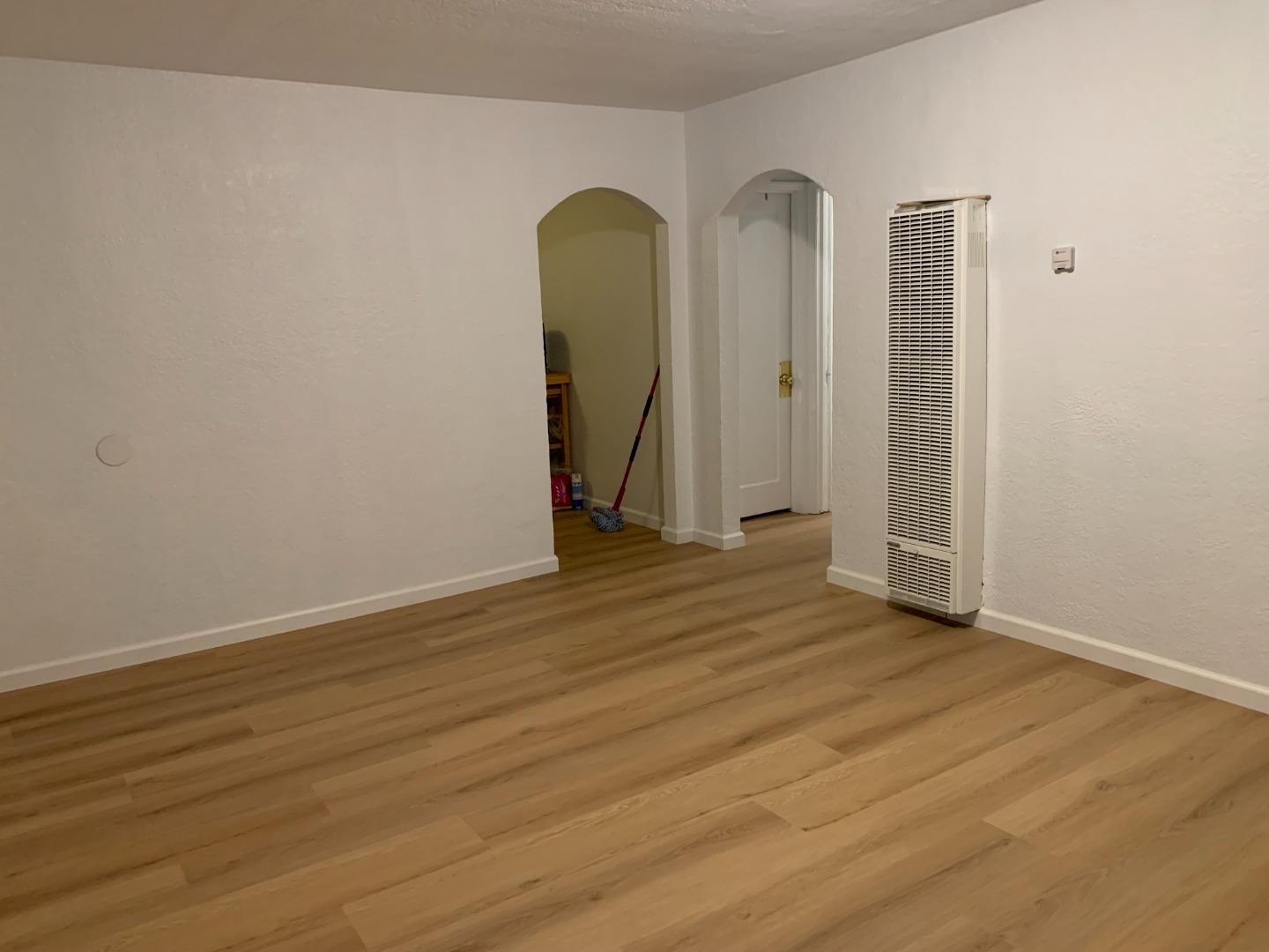 Detail Gallery Image 9 of 22 For 166 Afton Rd, Salinas,  CA 93905 - 2 Beds | 1 Baths