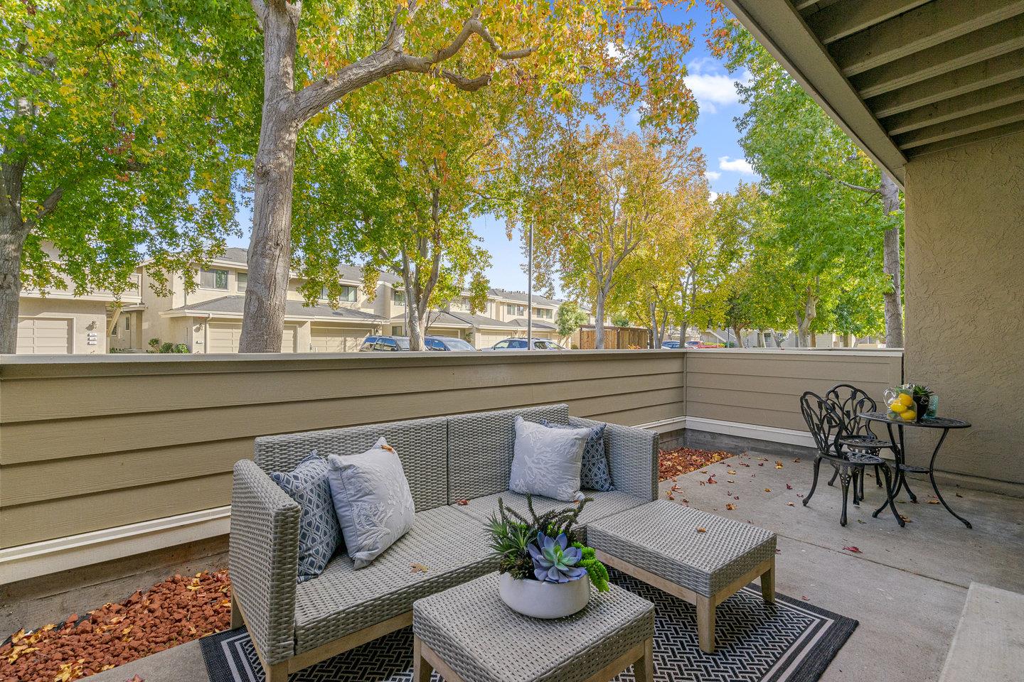 Detail Gallery Image 7 of 27 For 141 Albacore Ln, Foster City,  CA 94404 - 2 Beds | 2 Baths