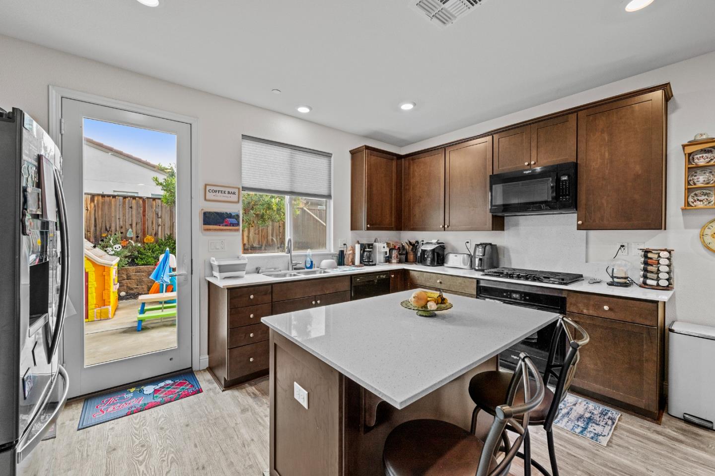 Detail Gallery Image 24 of 43 For 2875 Walker Way, Hollister,  CA 95023 - 3 Beds | 2 Baths