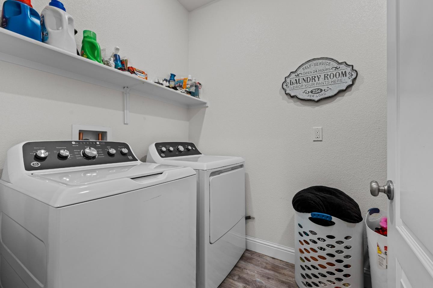 Detail Gallery Image 36 of 43 For 2875 Walker Way, Hollister,  CA 95023 - 3 Beds | 2 Baths