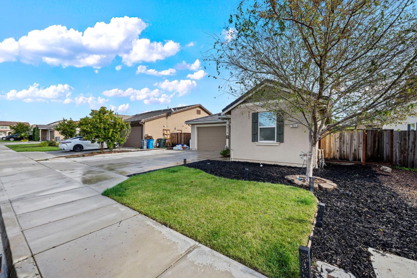 Detail Gallery Image 5 of 43 For 2875 Walker Way, Hollister,  CA 95023 - 3 Beds | 2 Baths