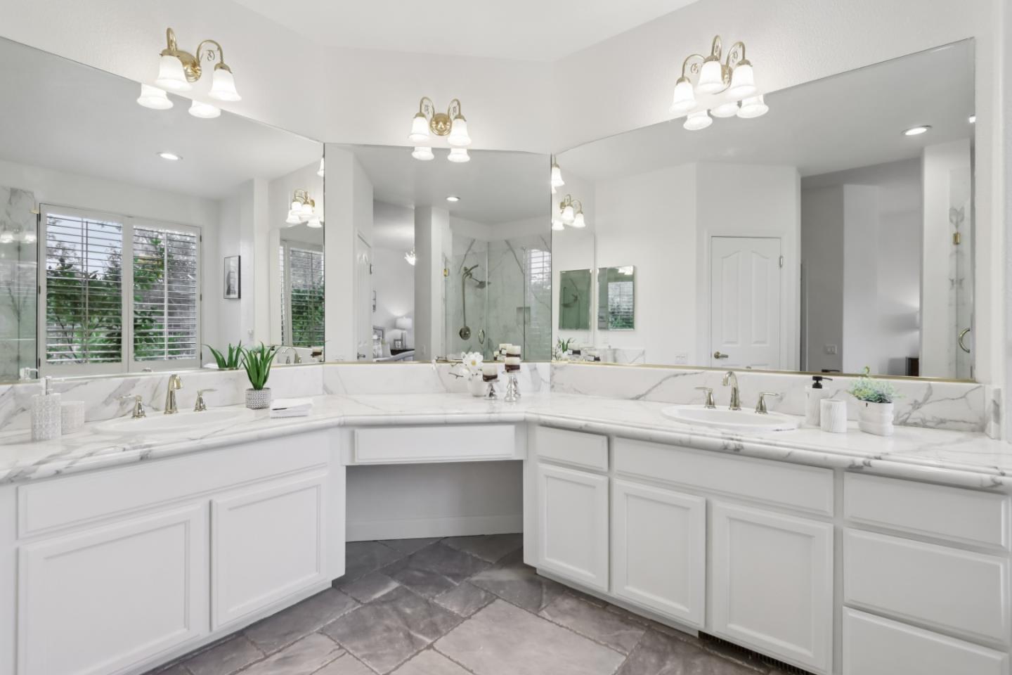 Detail Gallery Image 33 of 59 For 5090 Birkdale Way, San Jose,  CA 95138 - 4 Beds | 3 Baths