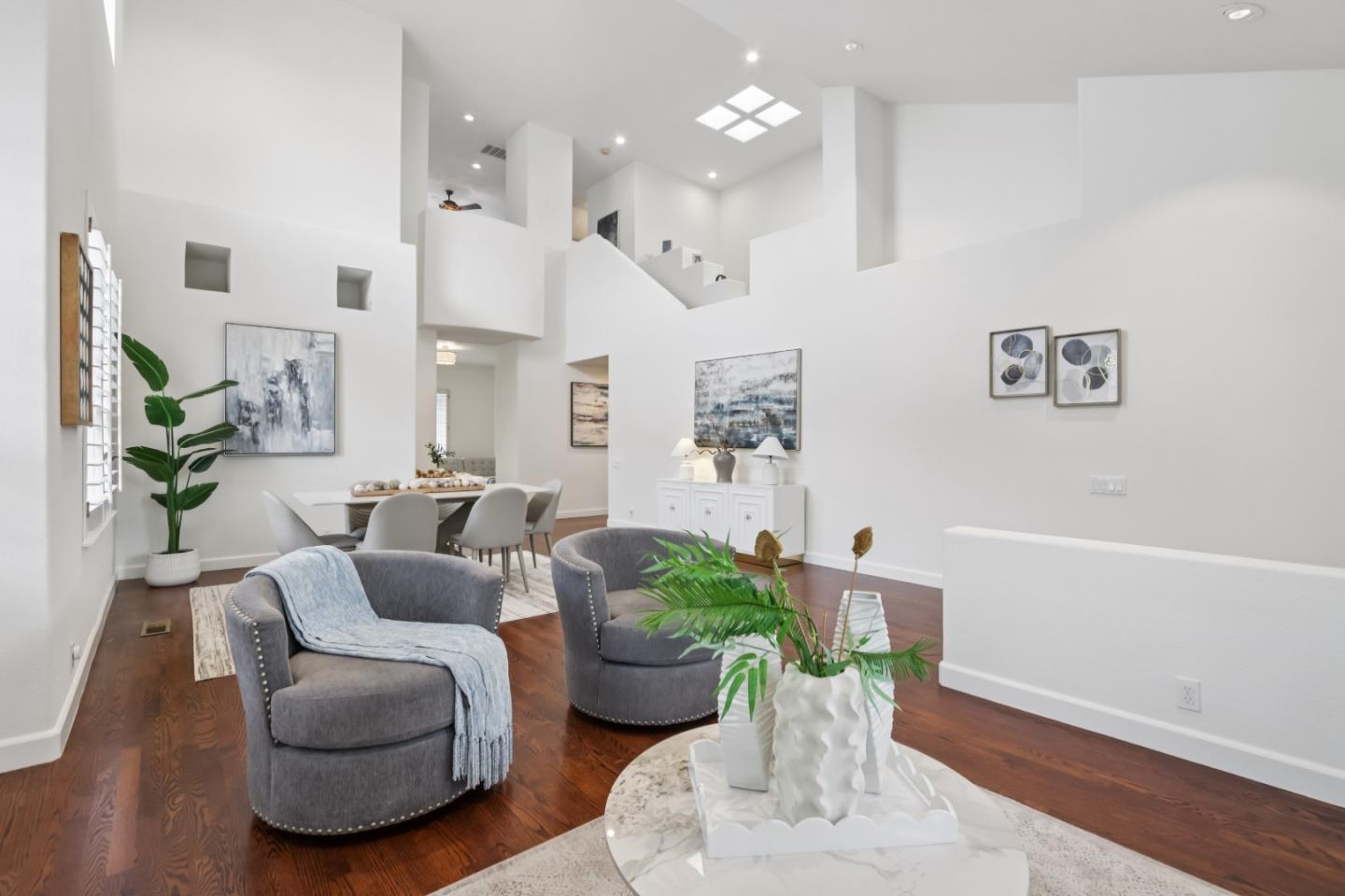 Detail Gallery Image 5 of 59 For 5090 Birkdale Way, San Jose,  CA 95138 - 4 Beds | 3 Baths