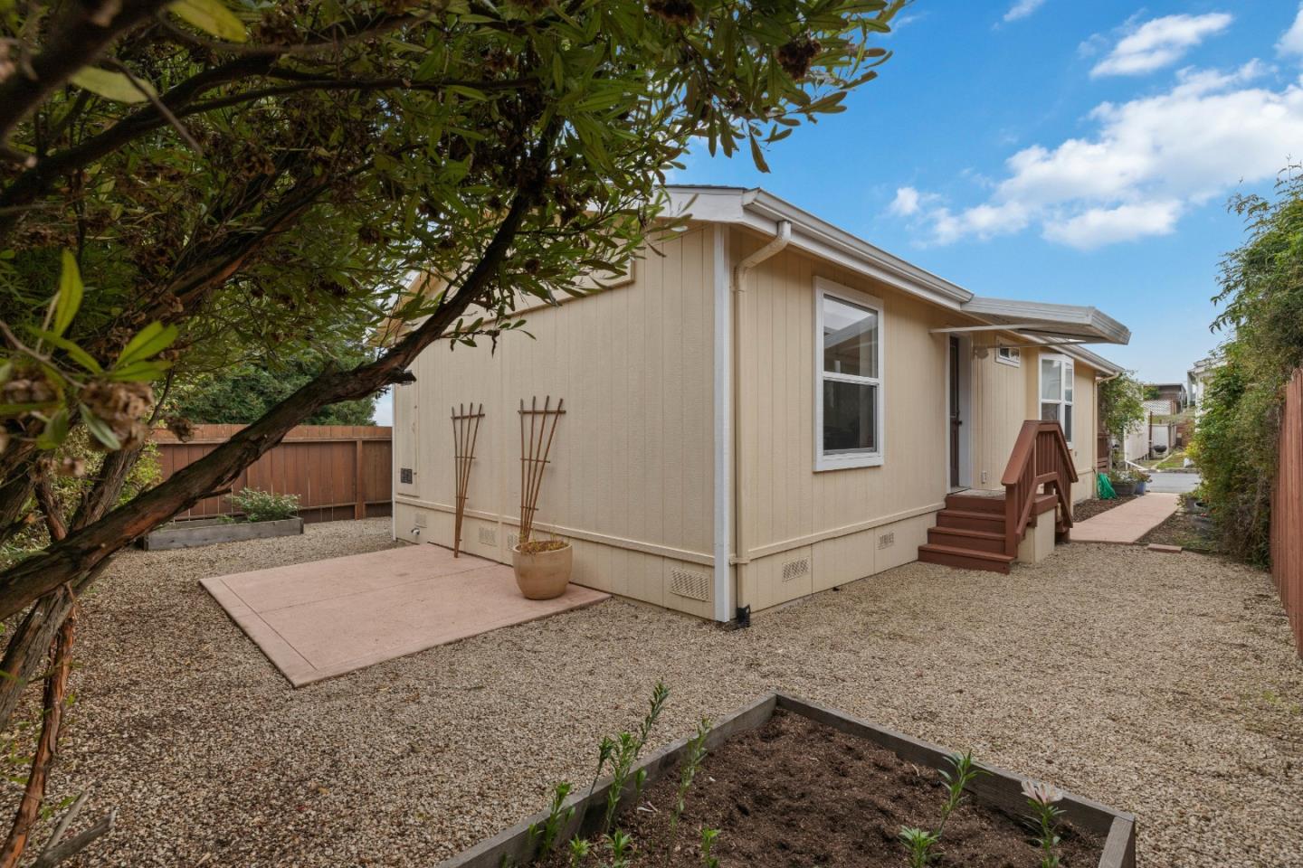 Detail Gallery Image 34 of 72 For 144 Holm Rd #75,  Watsonville,  CA 95076 - 2 Beds | 2 Baths